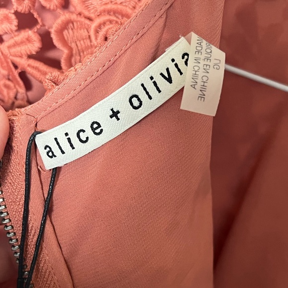 Alice + Olivia Lace Pattern Crew Neck Blouse - Picture 6 of 9